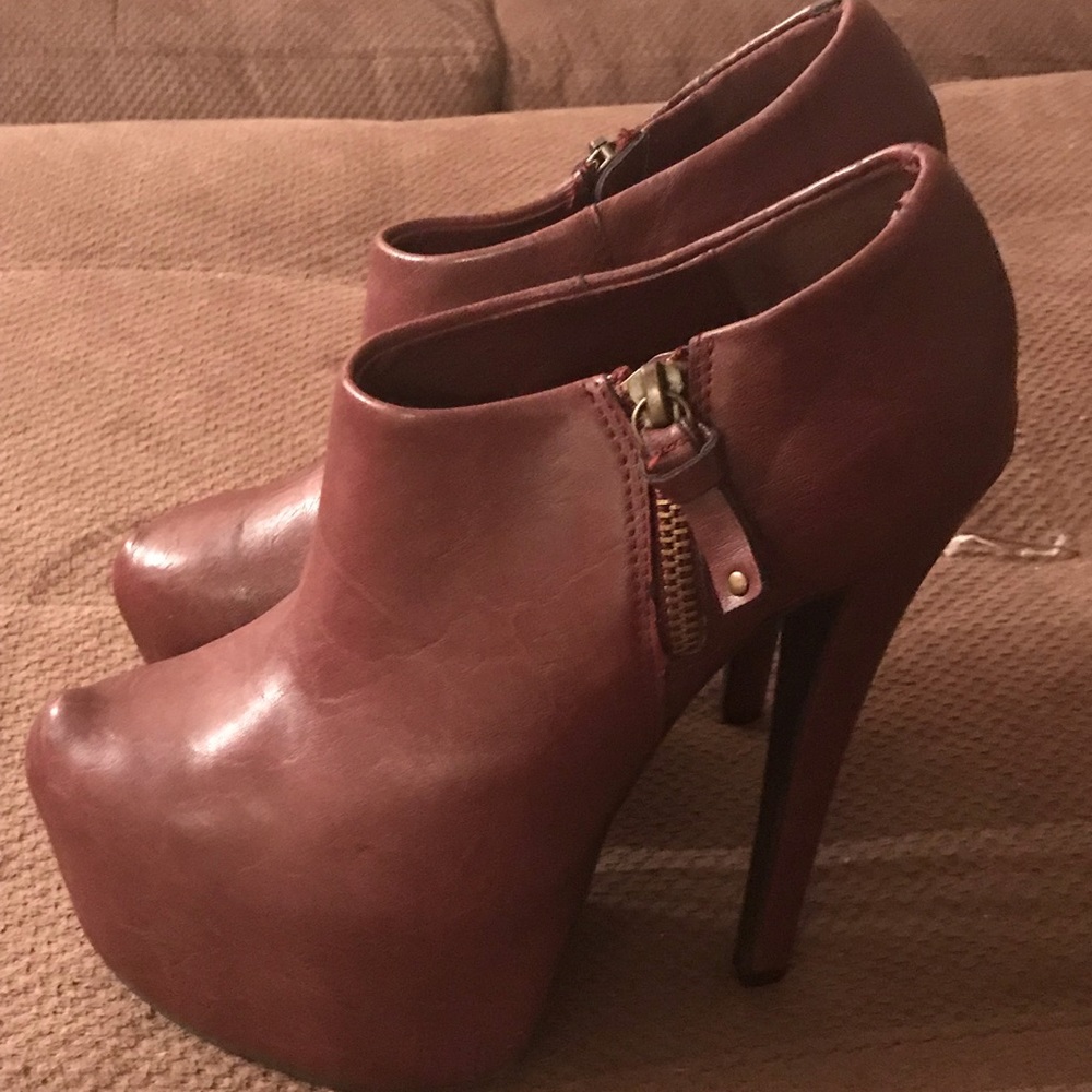 Platform high heel shorty boots